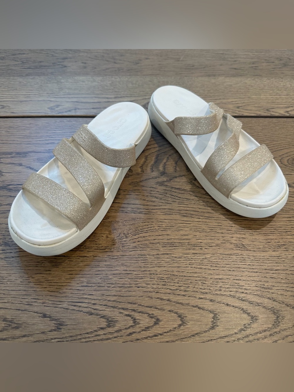 Crocs Women’s Size 8 Glitter Strappy Slide Sandals Gold White Comfort Shoes